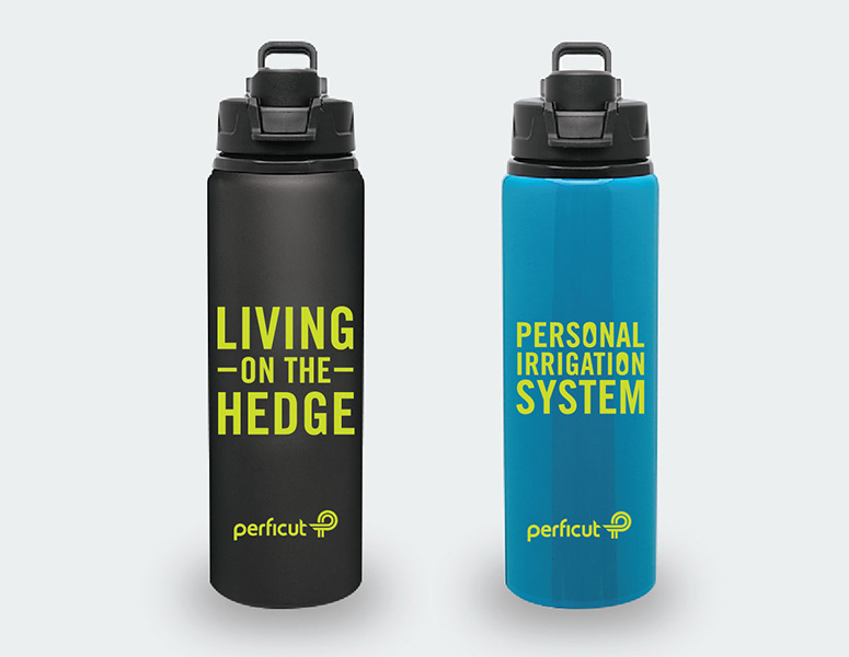 Living on the hedge Perficut pun water bottle